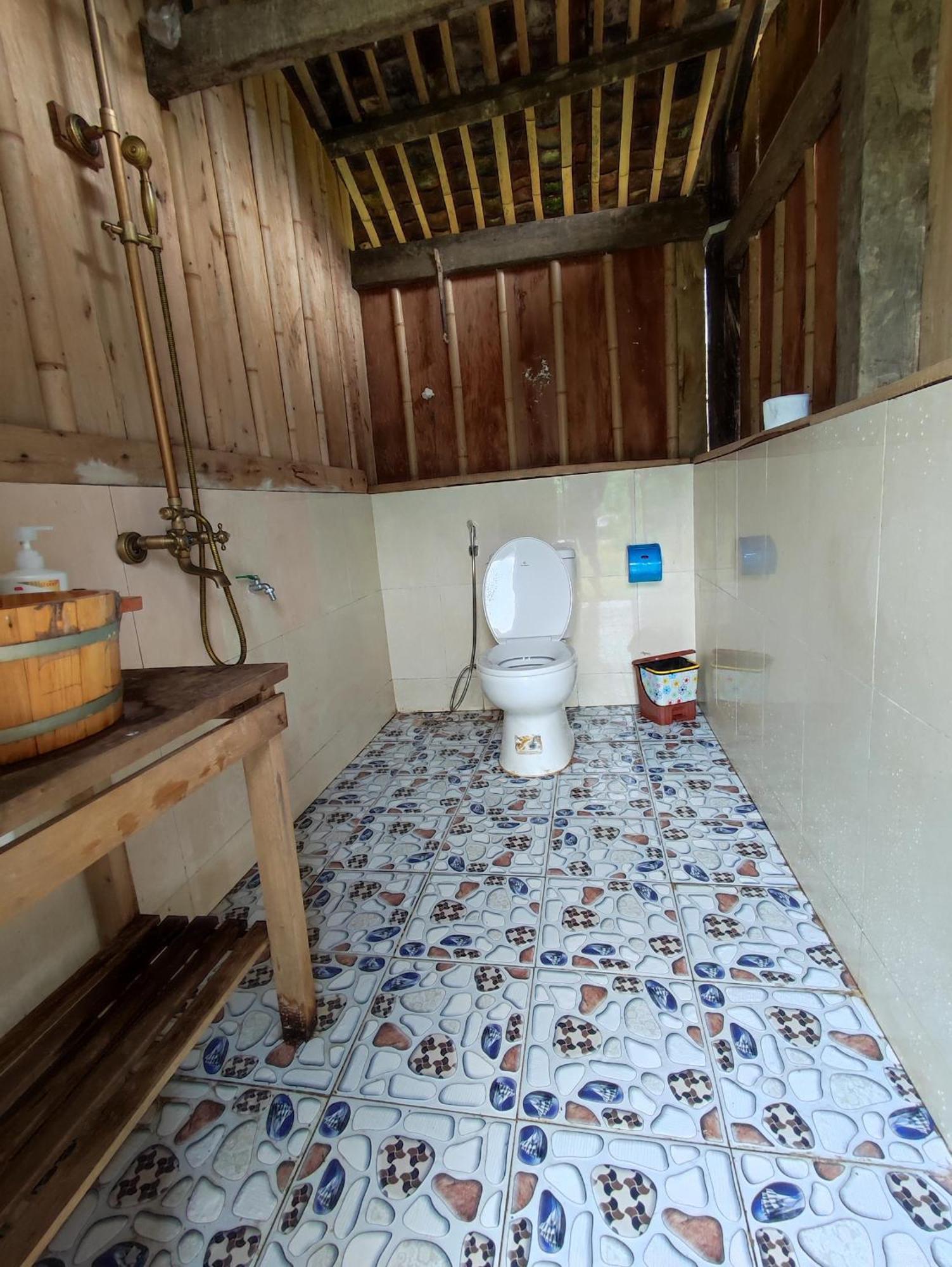 Lung Muoi Homestay Na Giao Exterior foto